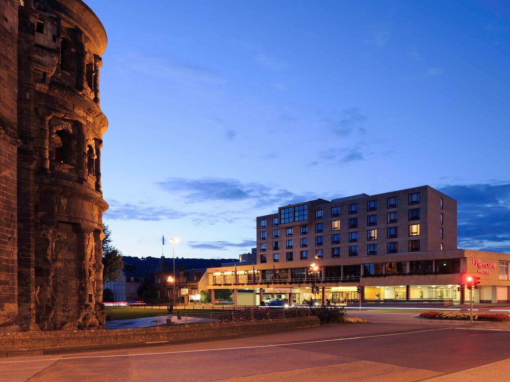 Hotel Front