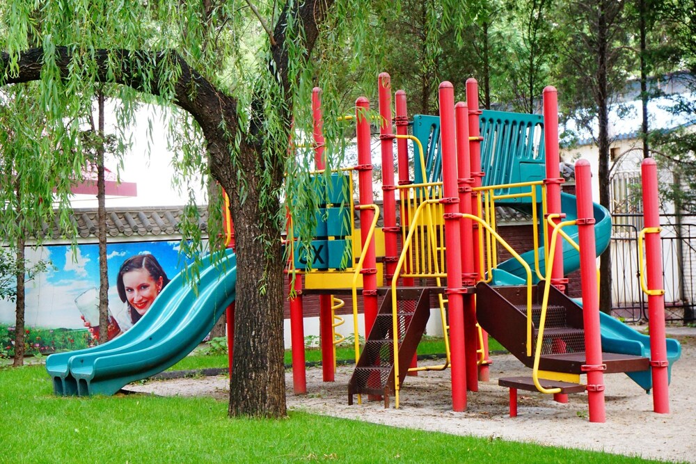 Childrens Play Area - Outdoor
