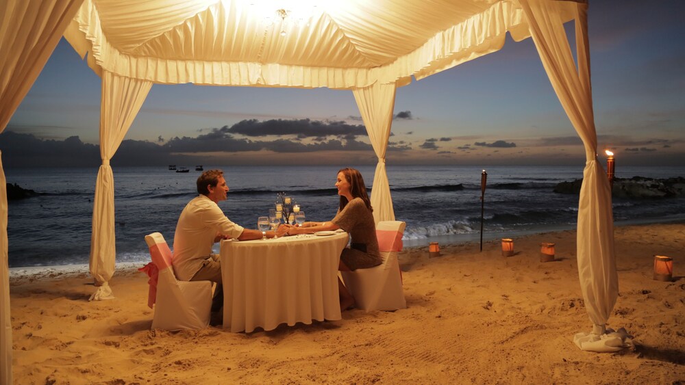 Couples Dining