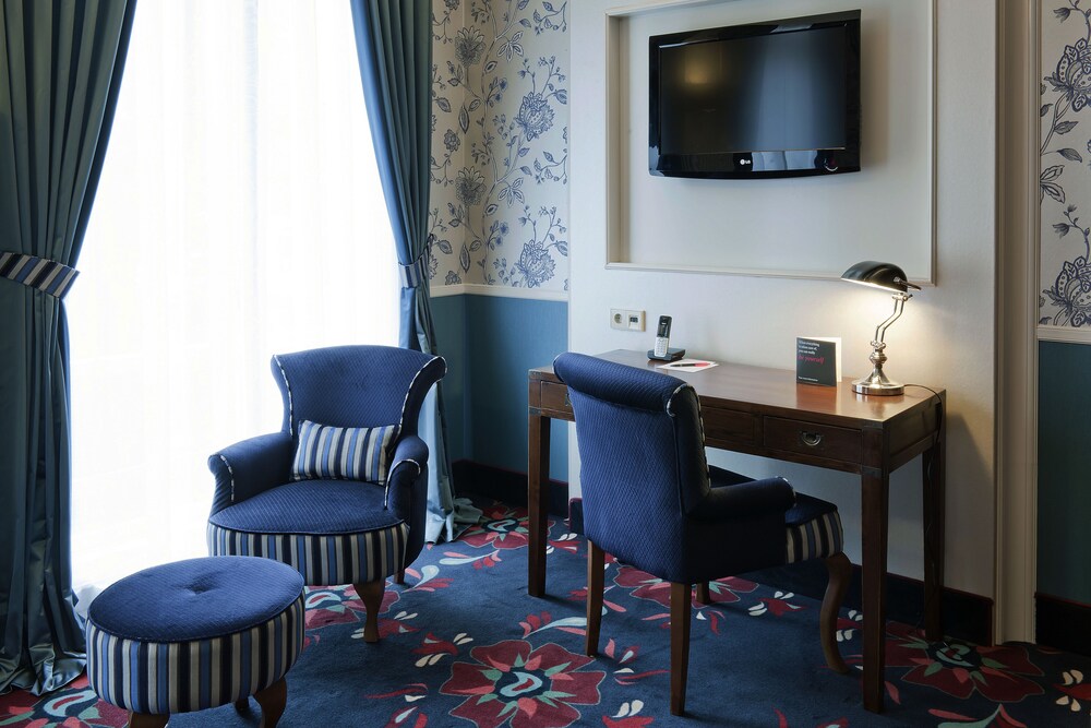 In-Room Business Center