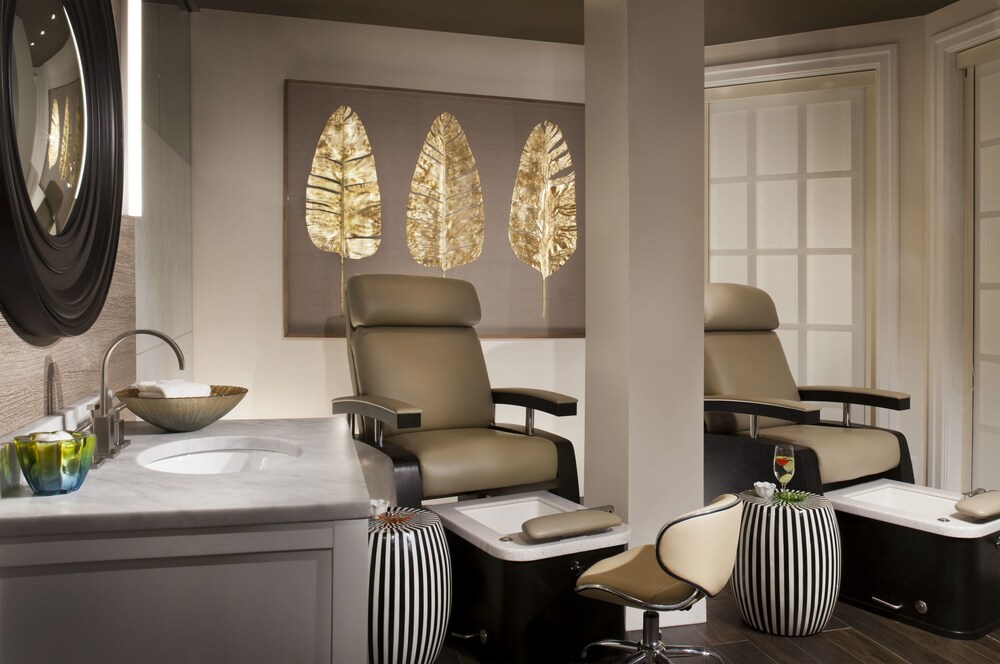 Nail Salon