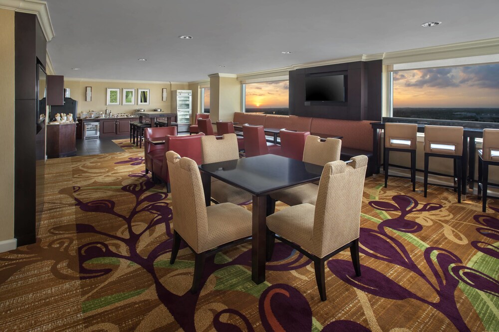 Executive Lounge