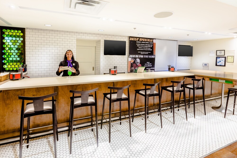 Hotel Bar