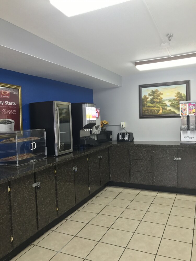 Snack Bar