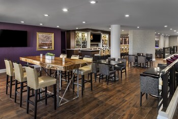 Hotel Lounge
