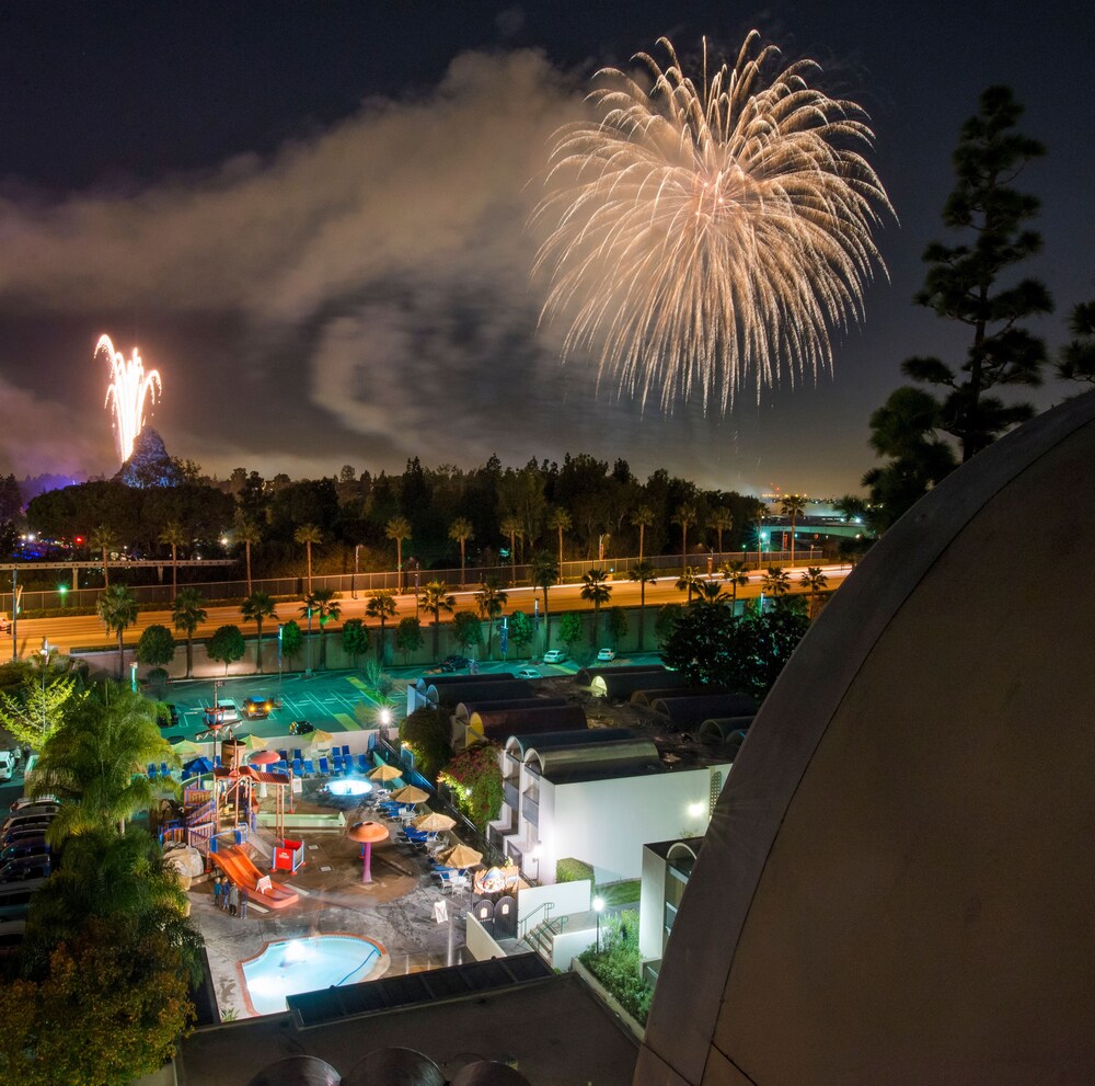 View from property, Howard Johnson by Wyndham Anaheim Hotel & Water Playground