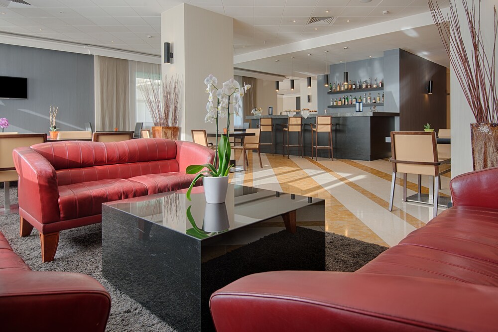 Hotel Lounge