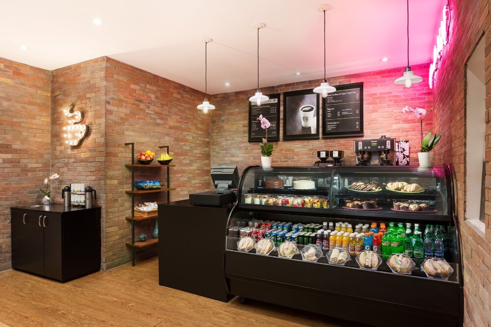 Snack Bar