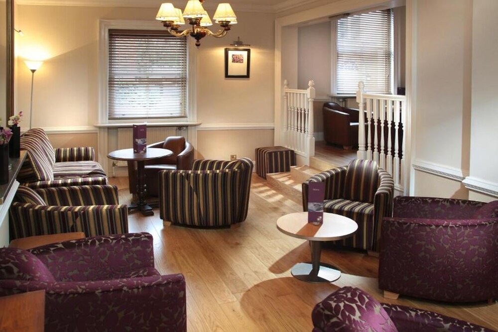 Hotel Bar