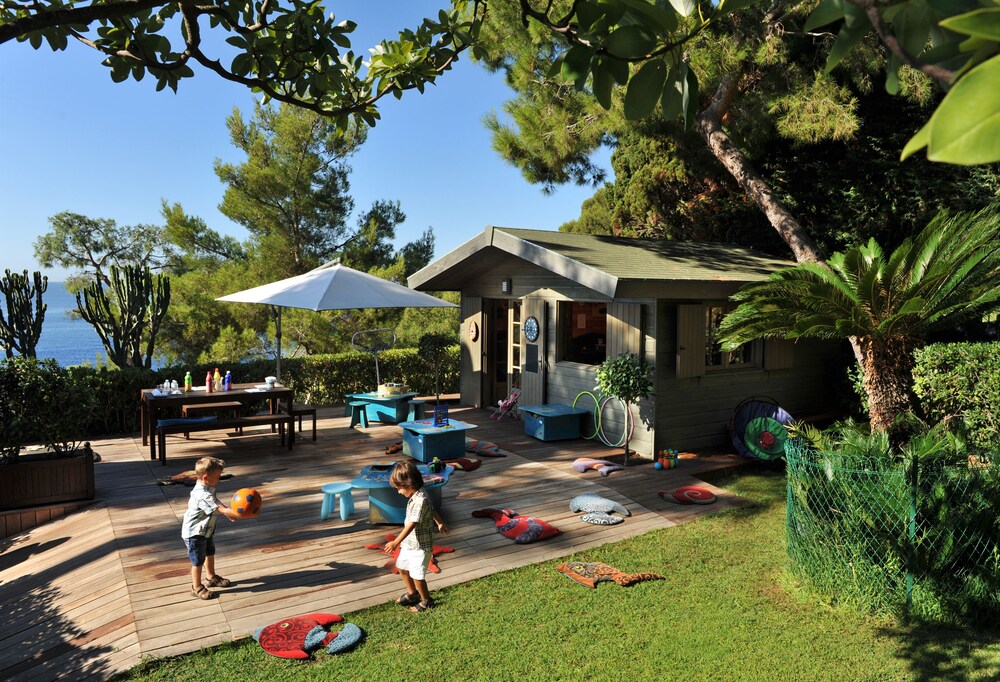 Childrens Area