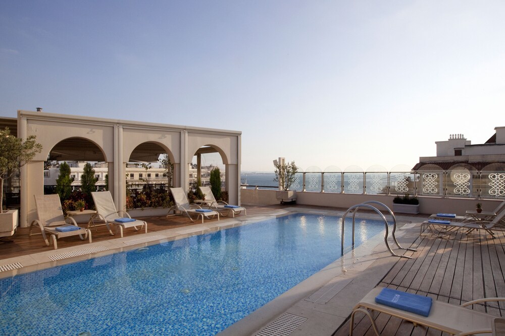 Rooftop Pool