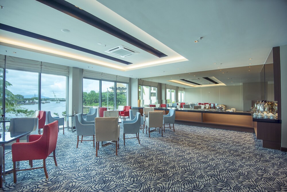Executive Lounge