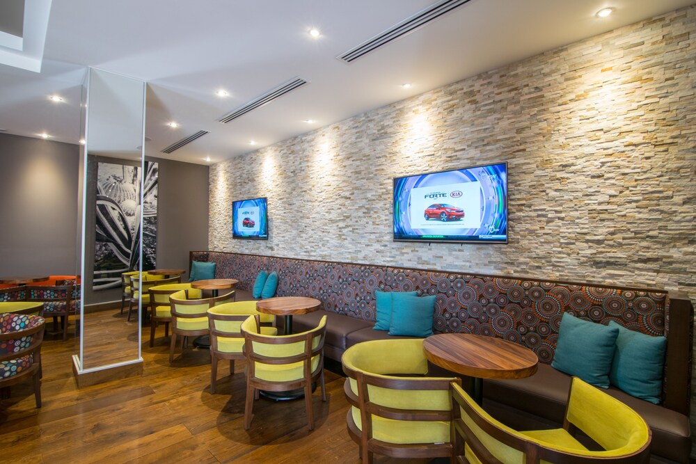 Hotel Bar