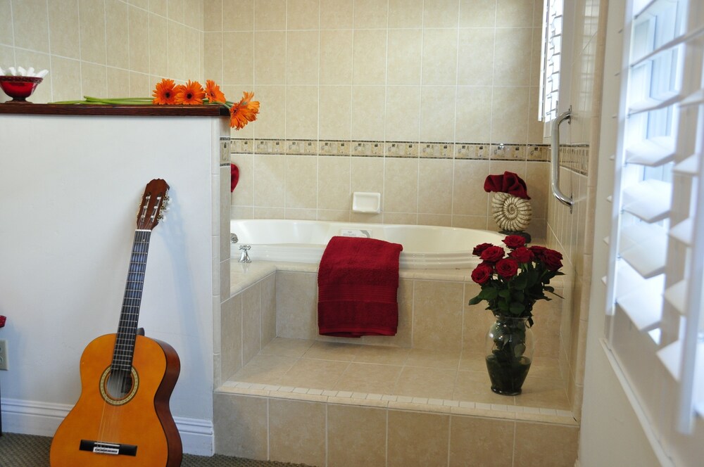 Jetted Tub