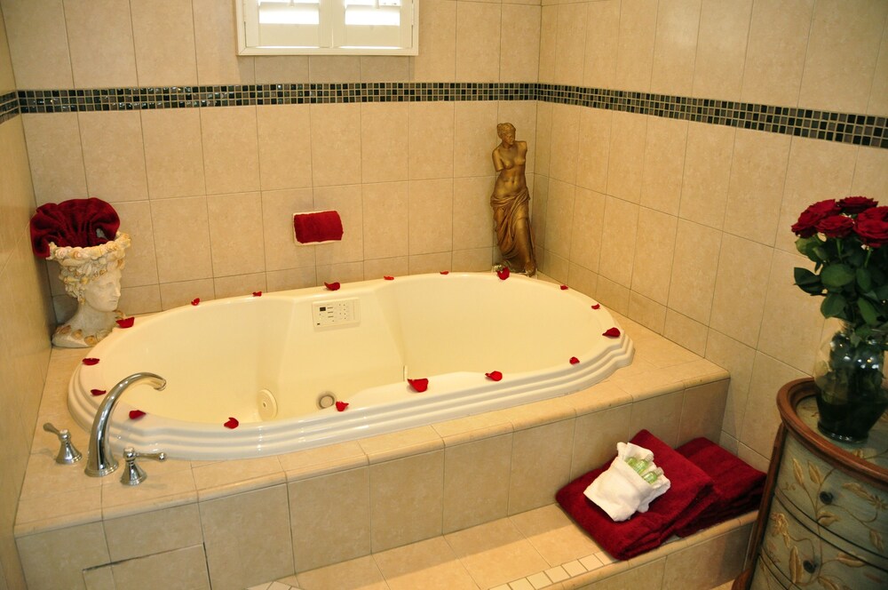 Jetted Tub