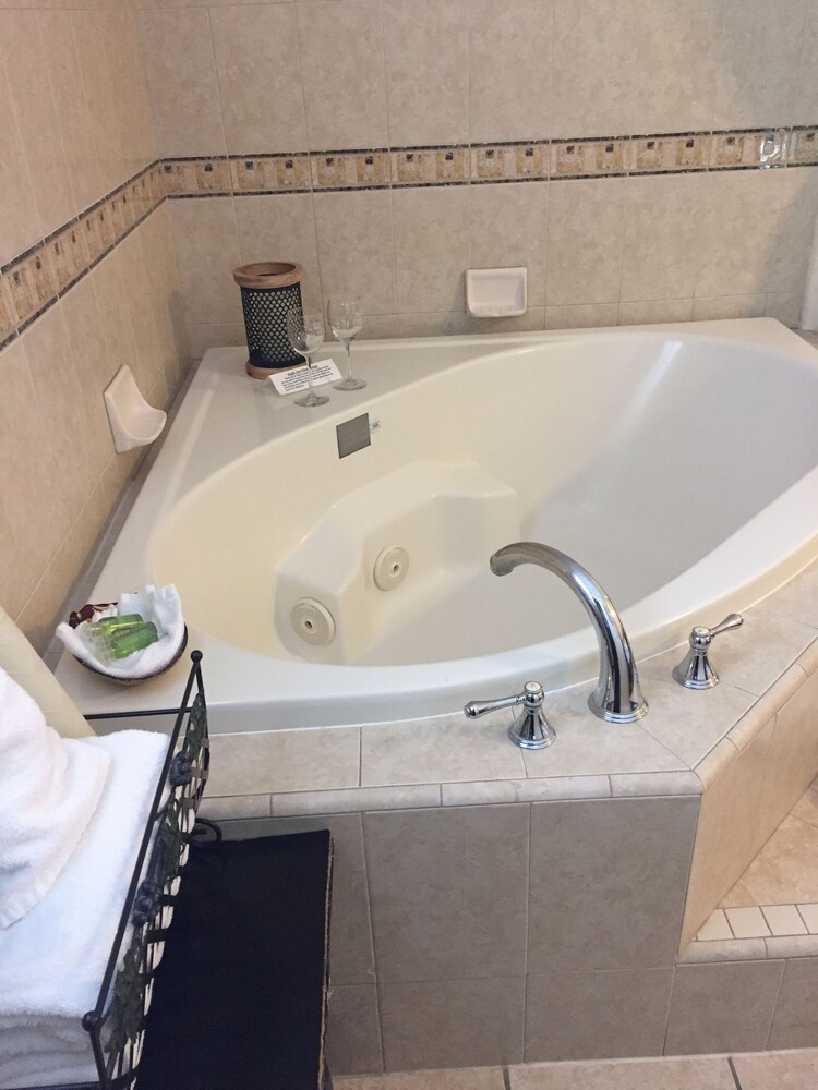 Jetted Tub
