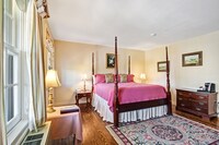 Standard Room, 1 Queen Bed