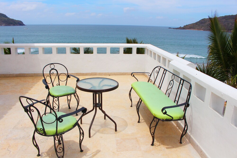 Beach/Ocean View