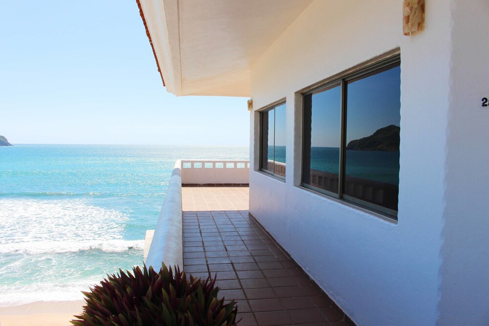 Beach/Ocean View
