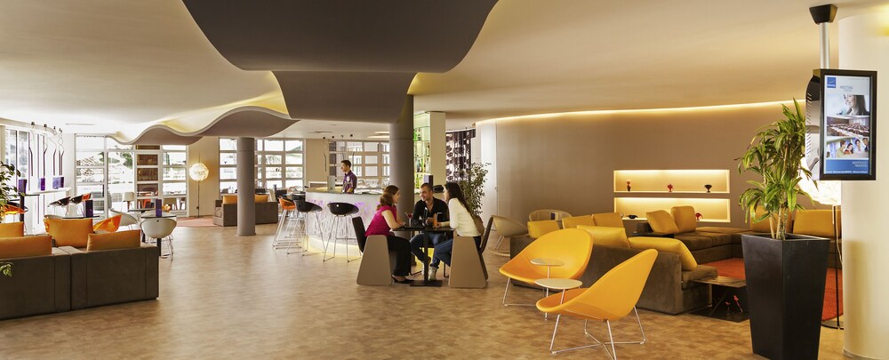 Hotel Bar