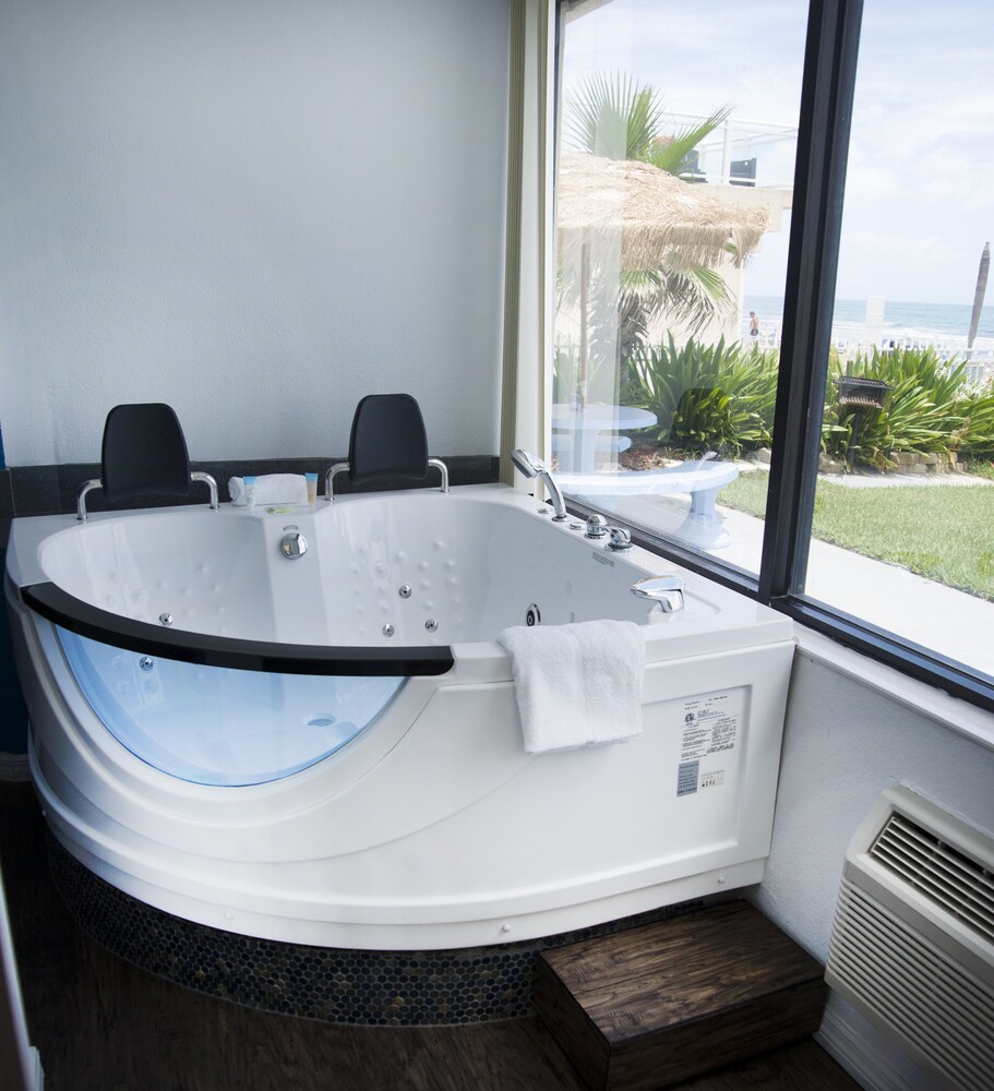 Jetted Tub