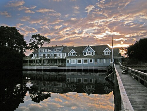 The Inn At Corolla Light