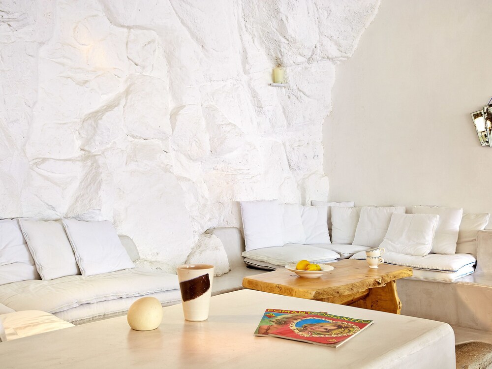 Hotel Lounge