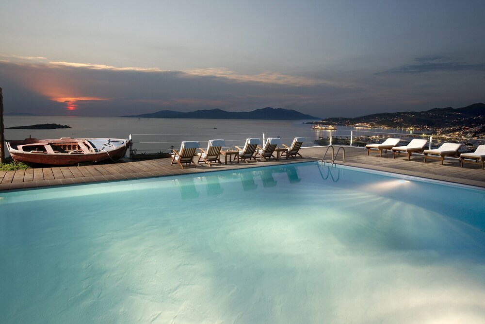 Infinity Pool