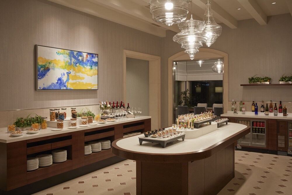 Executive Lounge