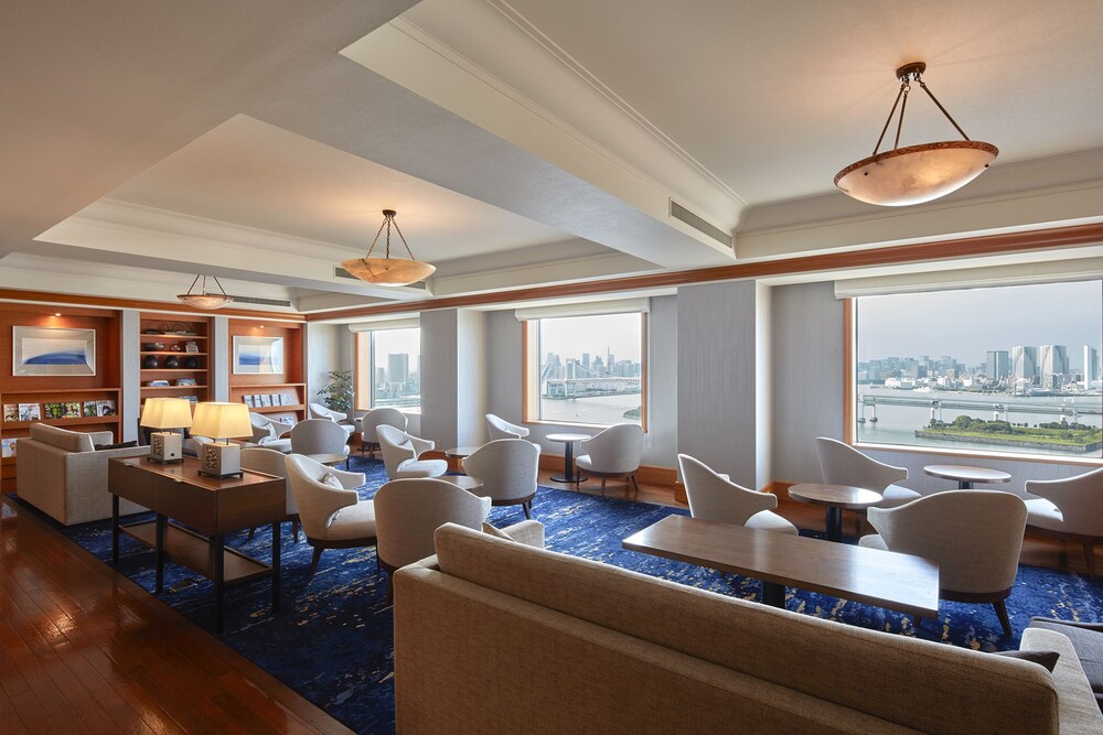 Executive Lounge