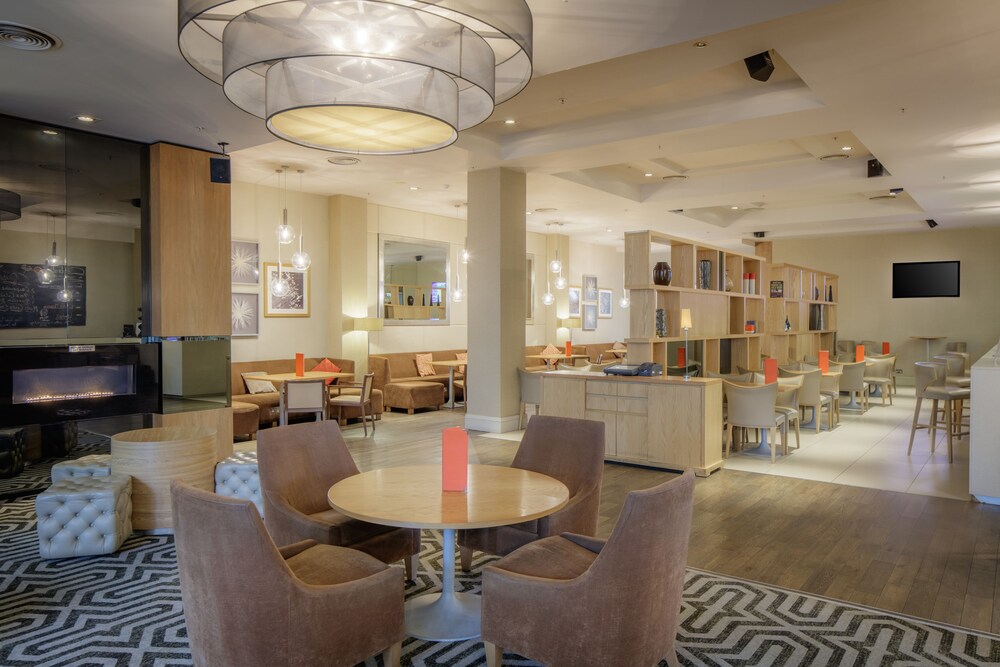Hotel Lounge