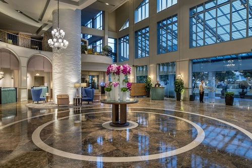Sofitel Saigon Plaza