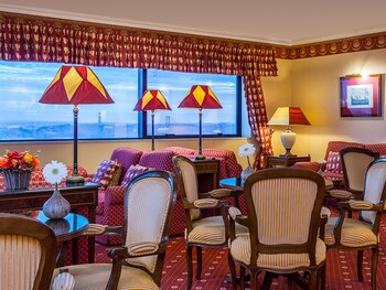 Executive Lounge