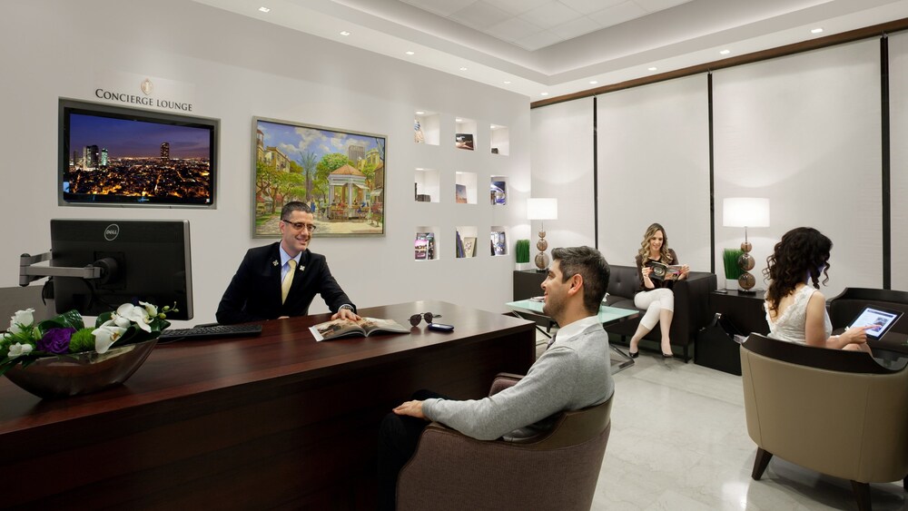 Concierge Desk