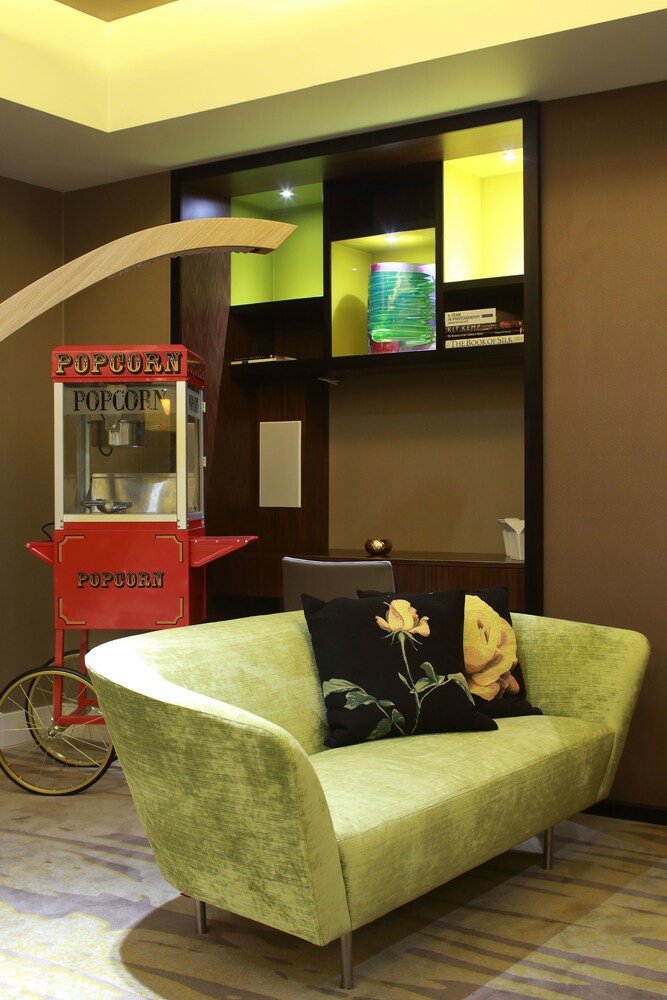 Hotel Lounge