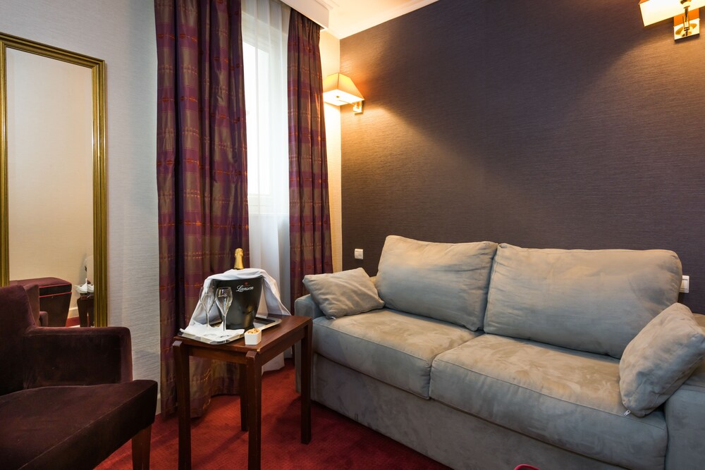 Guestroom