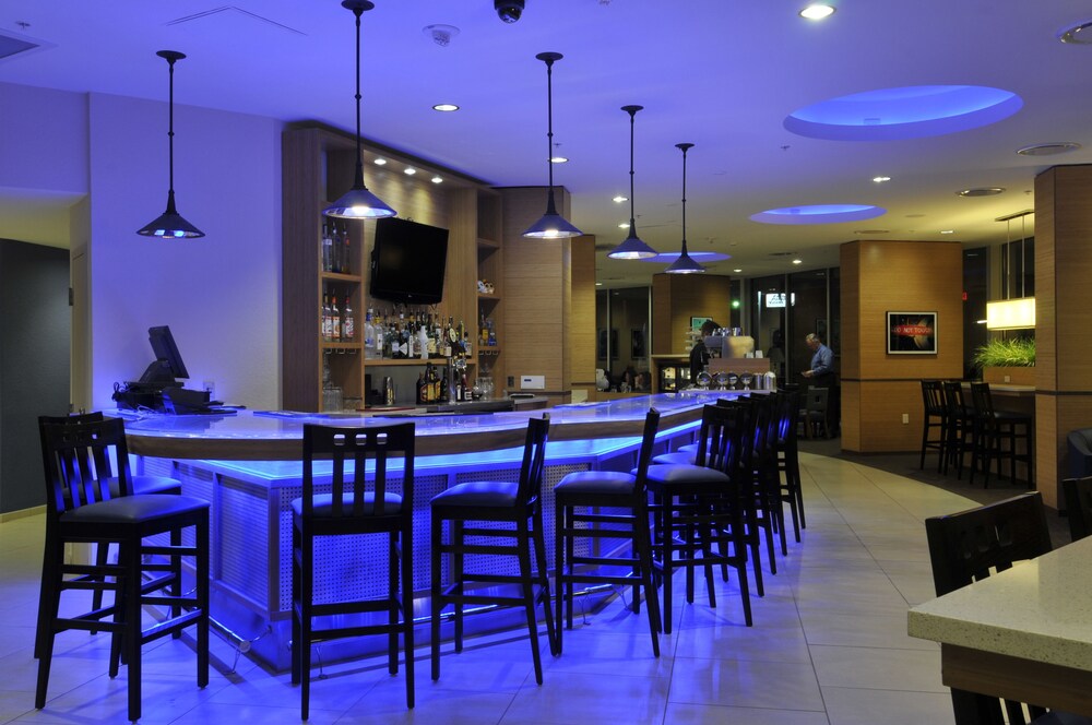 Hotel Lounge