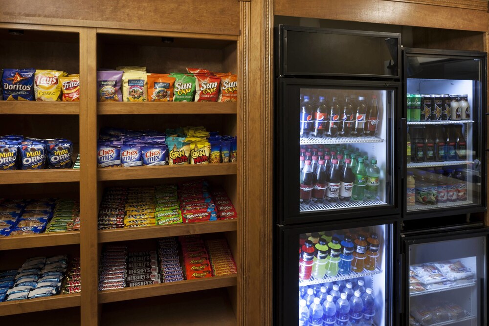 Snack Bar