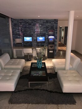 Executive Lounge