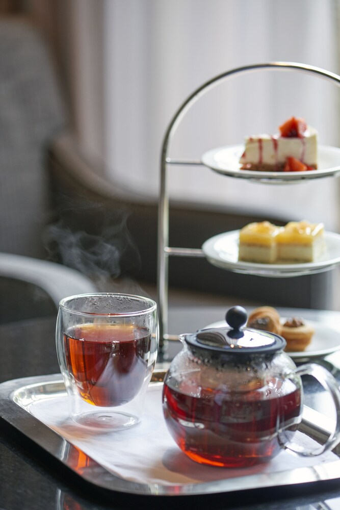 Hotel Lounge