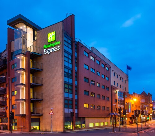 Holiday Inn Express Glasgow City Centre Riverside, an IHG Hotel