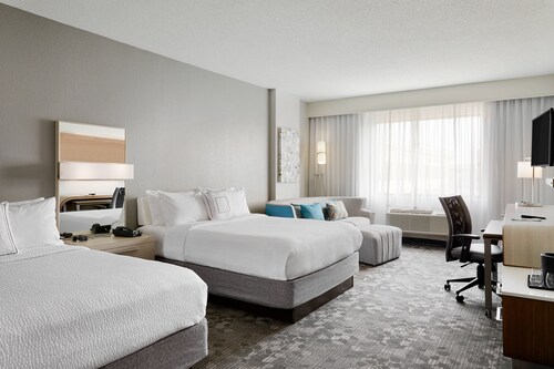 Courtyard by Marriott Milwaukee Downtown