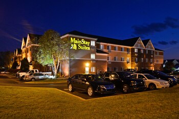 Hotel Front - Evening/Night