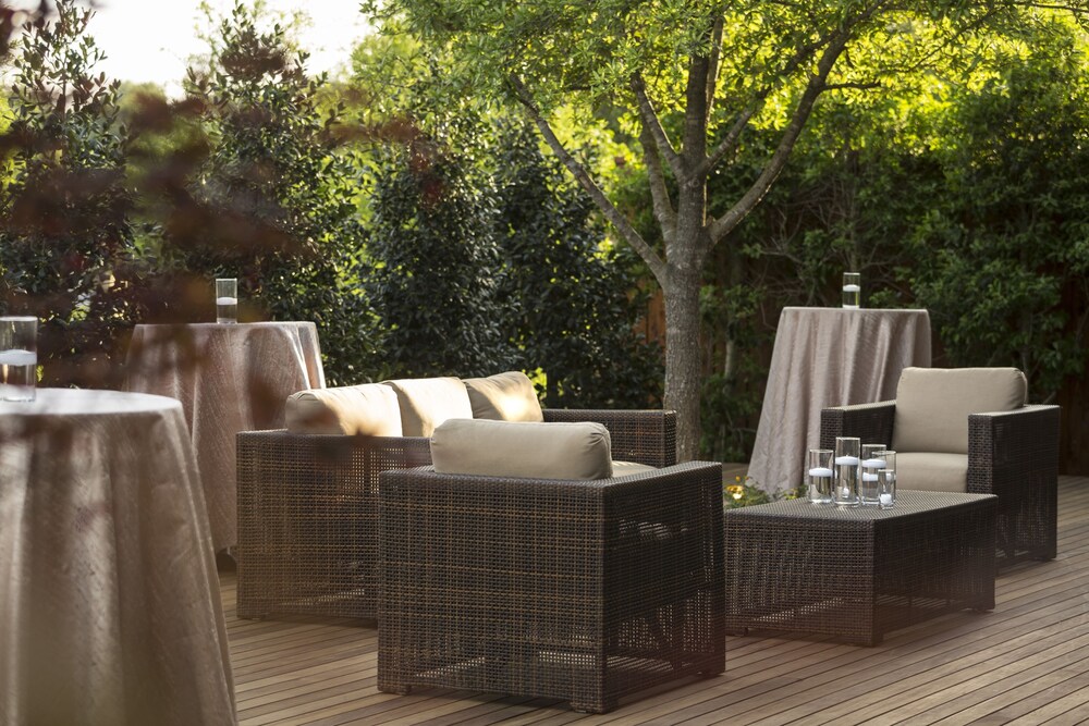 Outdoor Banquet Area