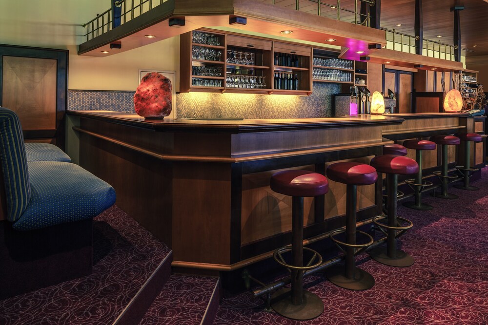 Hotel Lounge