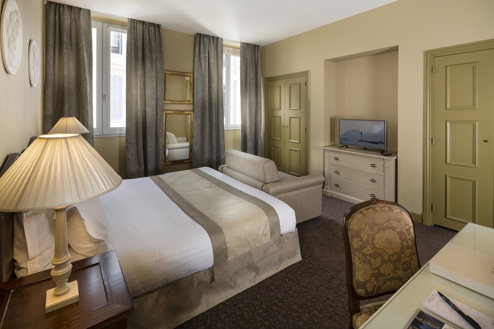 Guestroom