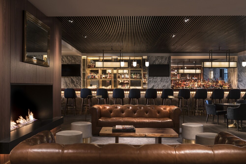 Hotel Lounge