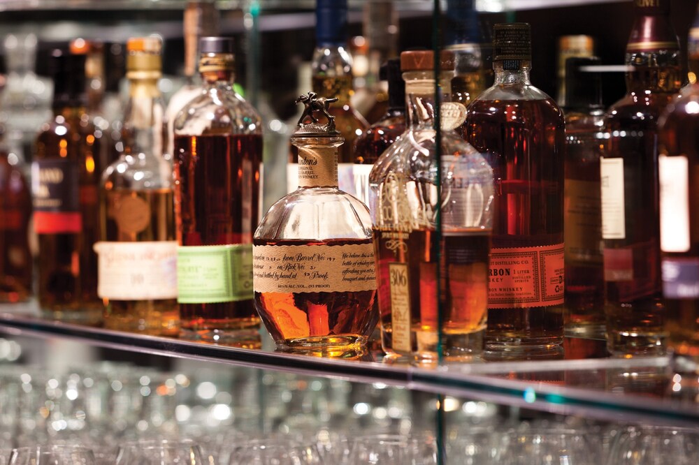 Hotel Bar