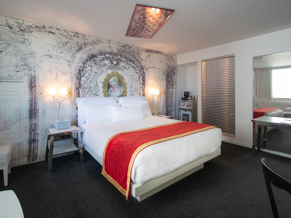 Guestroom