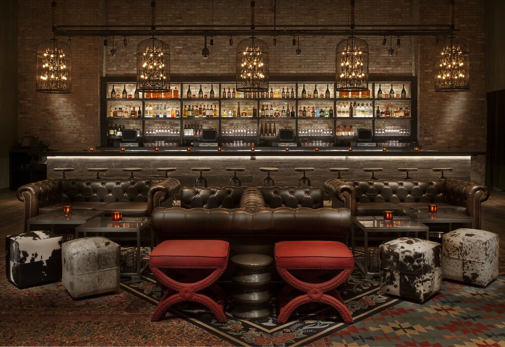 Hotel Lounge